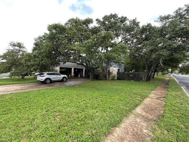 Building Photo - 4900 Cana Cove