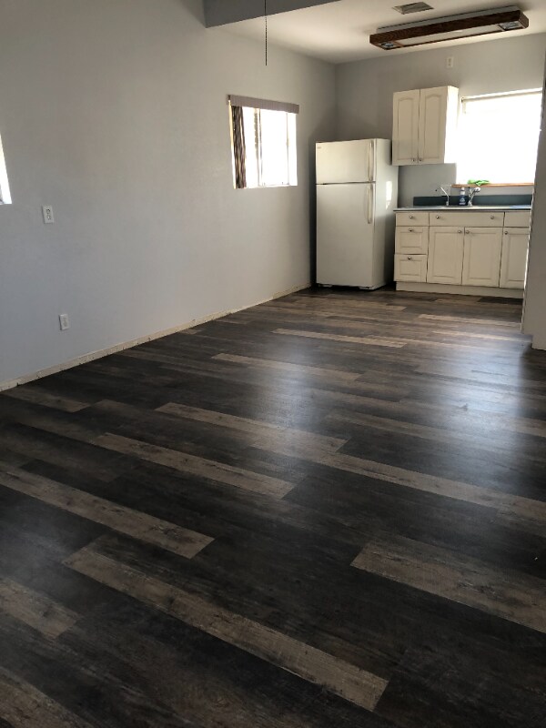 Building Photo - 1435 Colina Dr