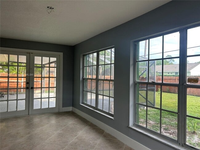 Foto del edificio - 7109 Santa Rosa Pkwy