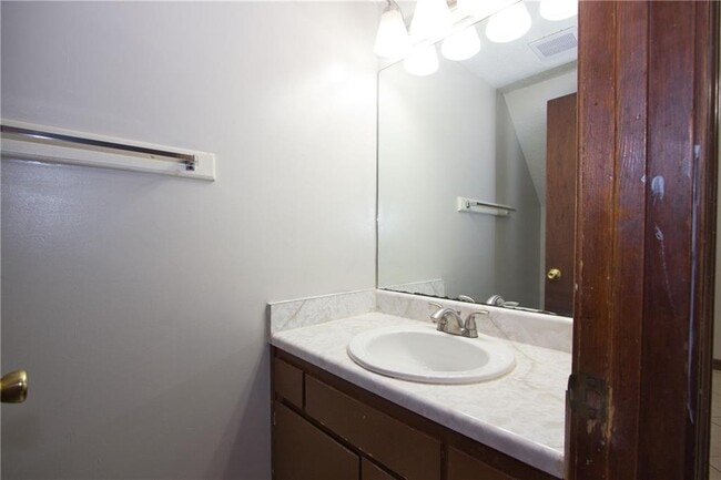Foto del edificio - 948 Waverly Ct