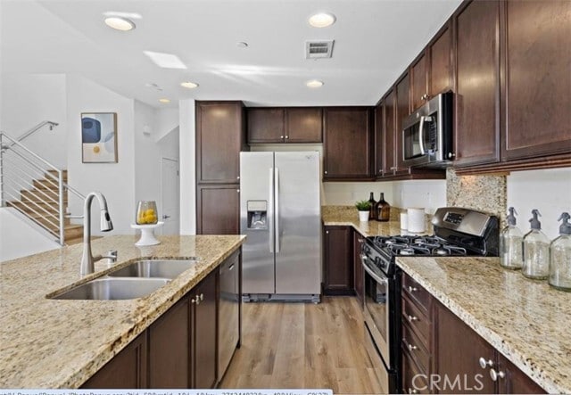 Building Photo - 39 Waldorf