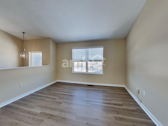 Building Photo - 1632 Raintree Ct