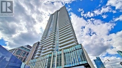 Building Photo - 20 Richardson St