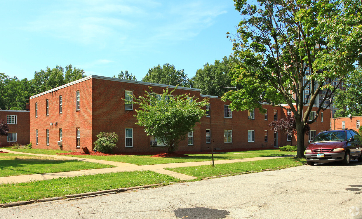 Foto principal - Nelacrest Garden Apartments