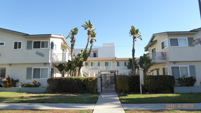 Foto del edificio - 8428 Amigo Ave