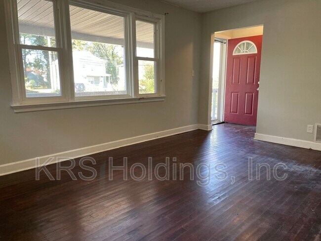 Foto del edificio - 2422 Tidewater Dr