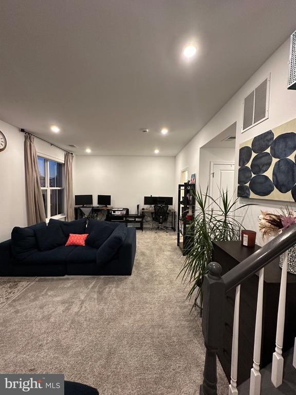 Foto del edificio - 310 Andrew Ct