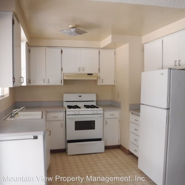 Foto del edificio - 3 br, 1.5 bath House - 61625 Daly Estates Dr.