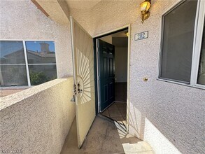 Building Photo - 2120 Calville St