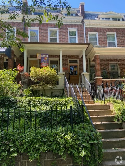 Building Photo - 320 Tennessee Ave NE