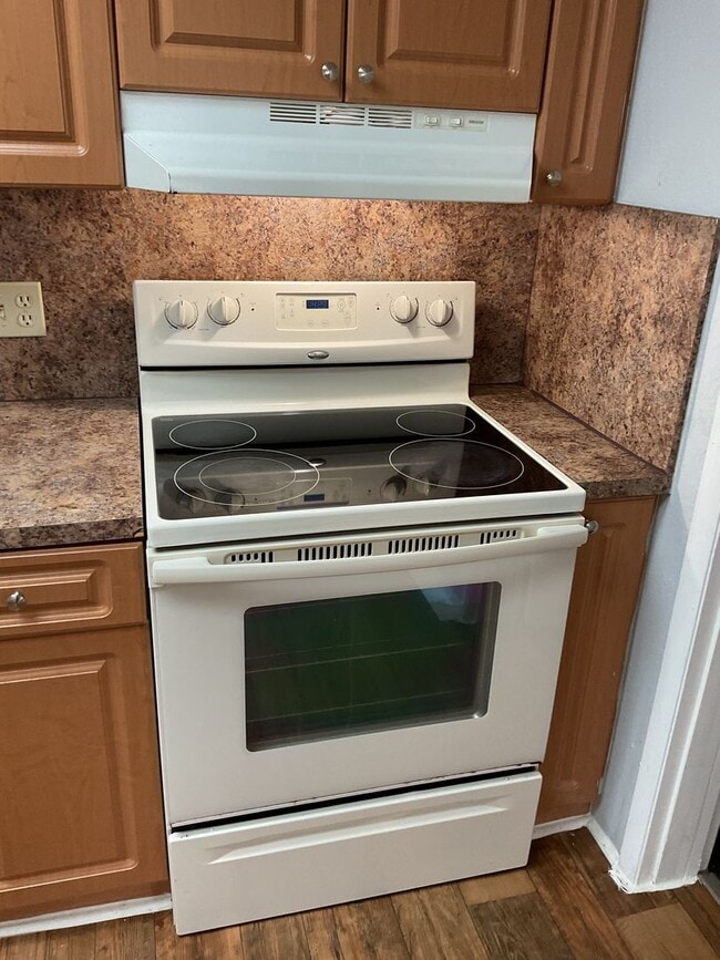 Photo - SPACIOUS ONE BEDROOM EASY APPROVAL Apartment