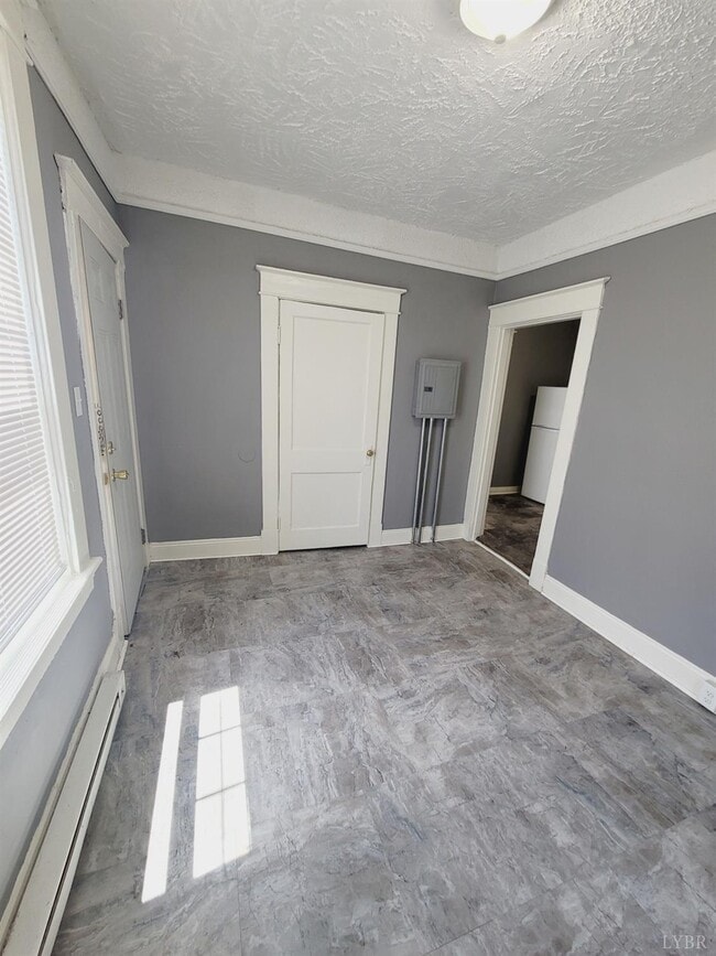 Building Photo - 11 W Princeton Cir Cir