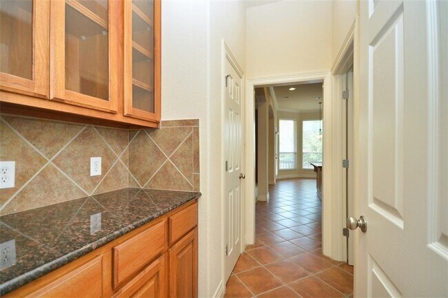 Building Photo - 2511 Trailing Vine Way