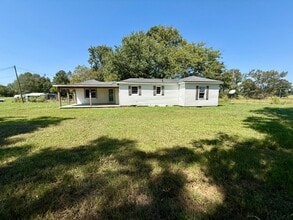 Building Photo - 5885 Sardis Rd