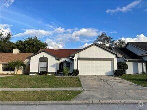 Building Photo - 628 Holbrook Cir