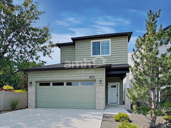 Building Photo - 3073 E Ionia Ct