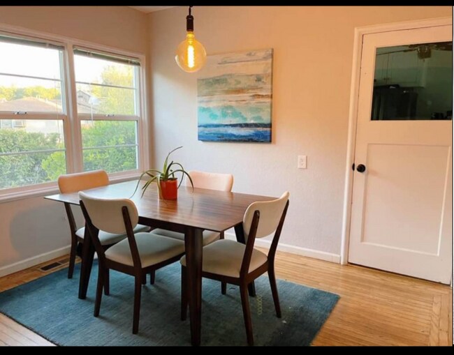 Foto del edificio - 835 Lewis Rd