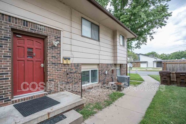 Building Photo - 307 S Seneca St