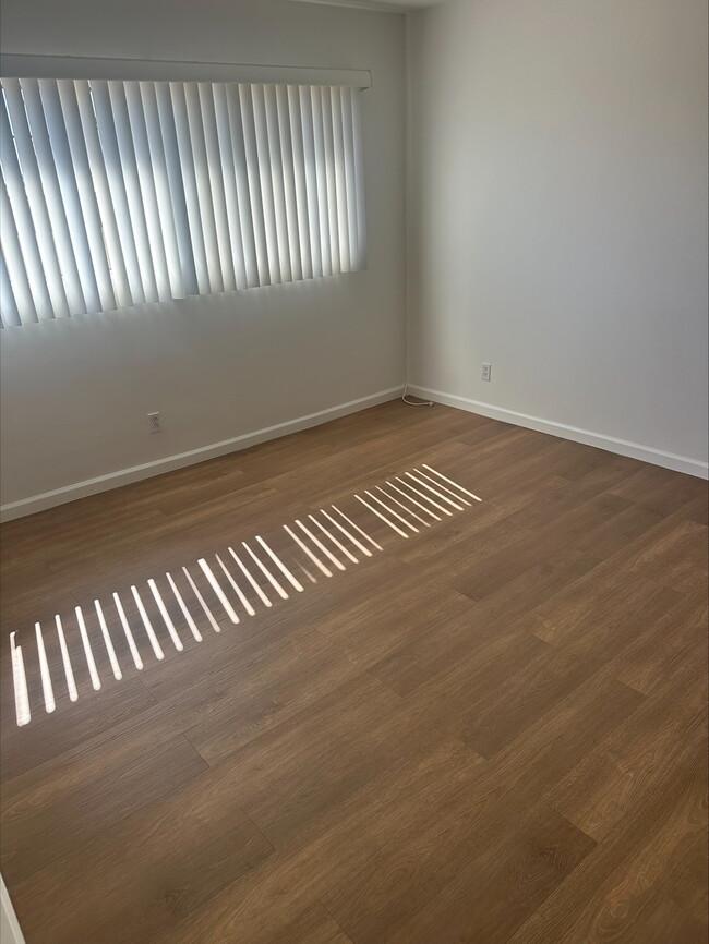 Building Photo - 3435 Jasmine Ave