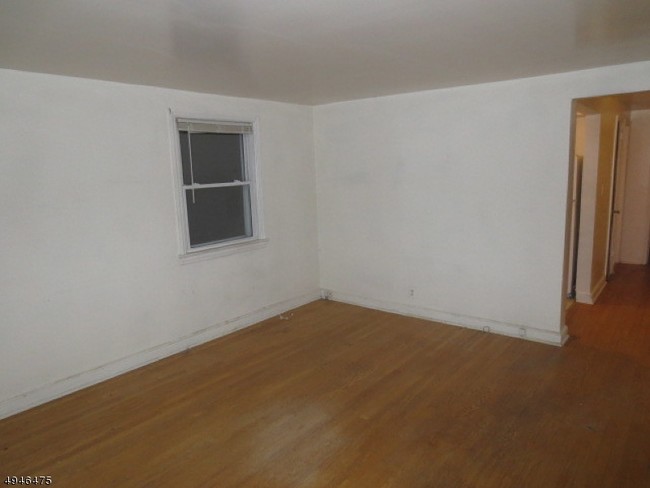 29 E 7th St, Clifton, NJ 07011 - House Rental in Clifton, NJ ...