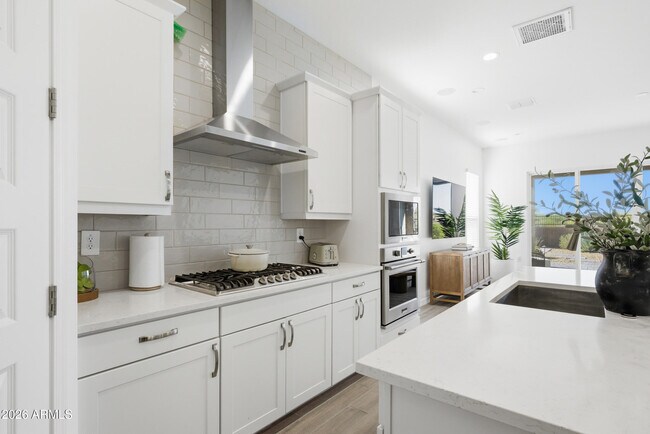 Building Photo - 21718 N 58th St