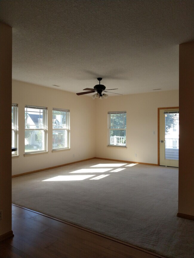 Building Photo - 2321 Bristol Dr