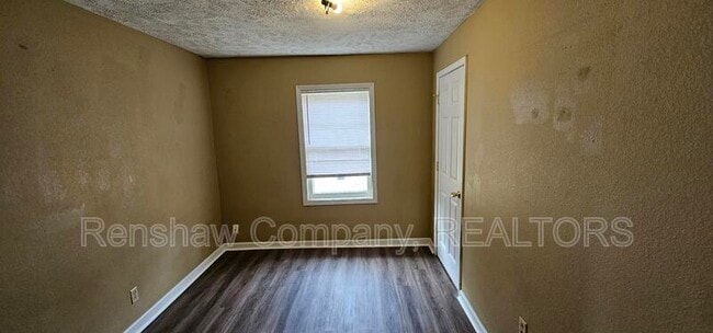 Building Photo - 1806 Harris St