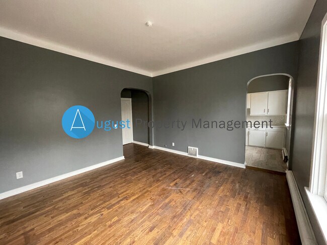 Foto del edificio - 809 W Cedar St