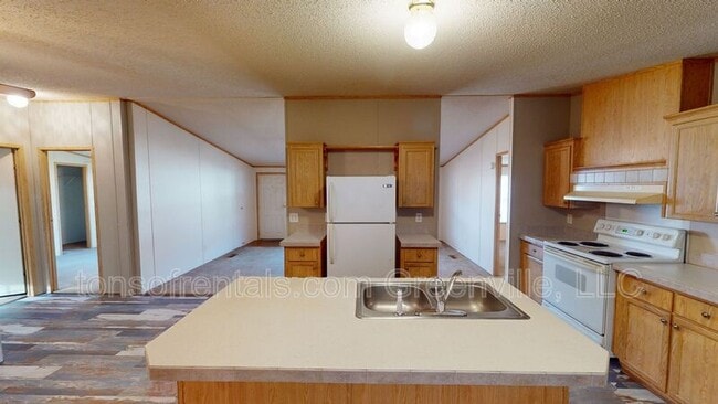 Building Photo - 202 Bunker Ct