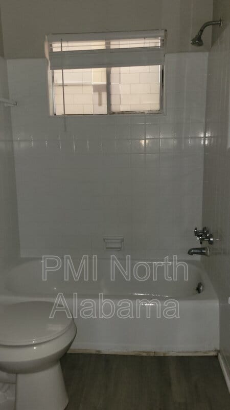 Foto del edificio - 3815 Mc Vay St SW