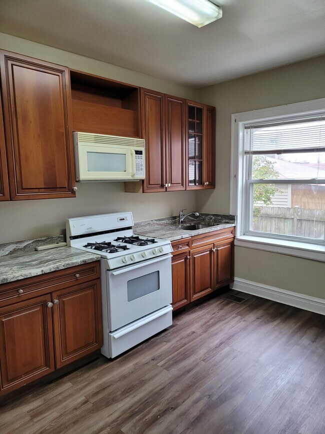 Building Photo - 4849 W Belden St