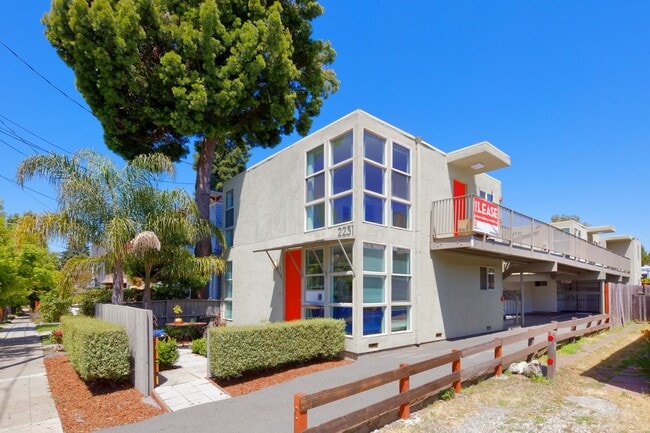 Foto del edificio - 2231 Ward St