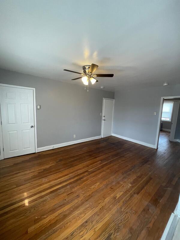 Building Photo - 4014 Edgewood Rd