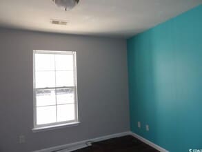 Building Photo - 113 Butkus Dr