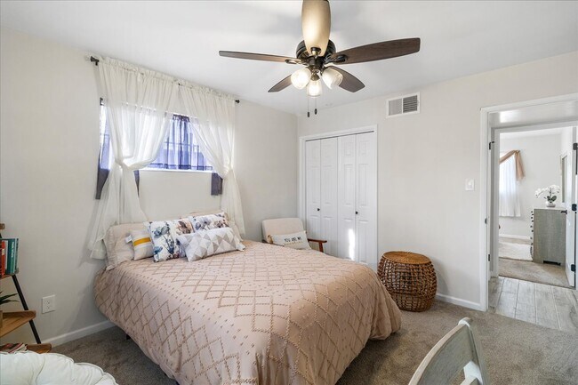 Foto del edificio - 5014 W Gardenia Ave