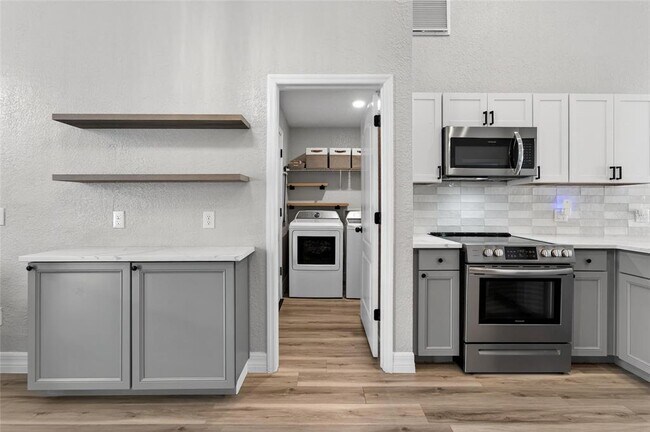 Foto del edificio - 523 Napa Valley Cir