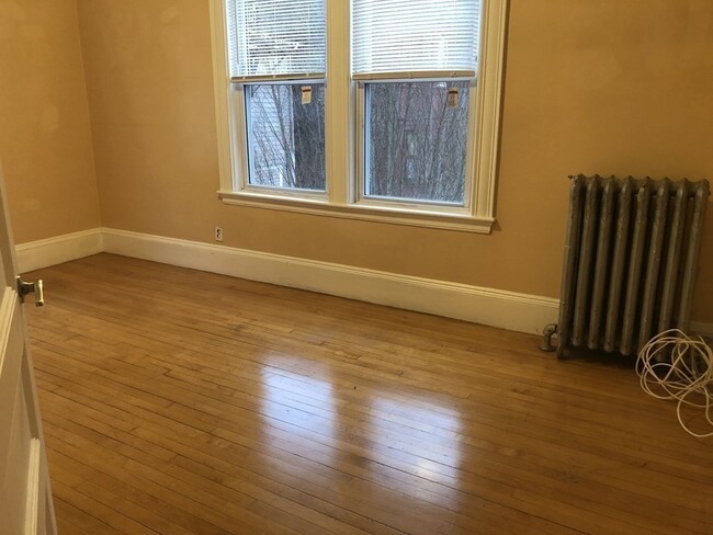 Building Photo - 68 Boylston St