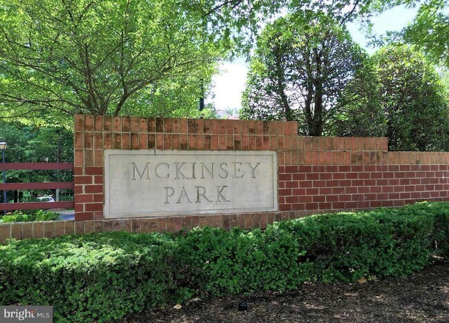 Building Photo - 600 McKinsey Park Dr