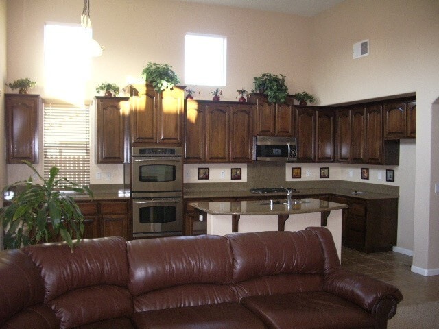 Foto del edificio - Discover Your Dream Home in Elk Grove!