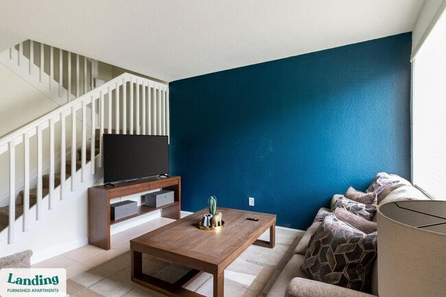 Building Photo - 1140 SE 24th Rd