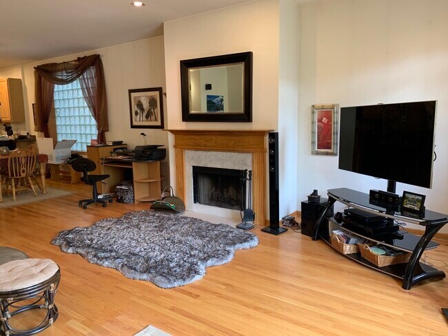 Foto del edificio - 628 W Wrightwood Ave