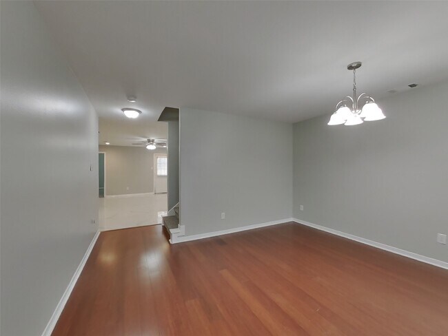 Building Photo - 6726 Misty Dale Dr