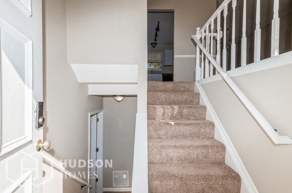 Building Photo - AVAILABLE NOW!  - 15010 Newcomb Lane, Bowi...