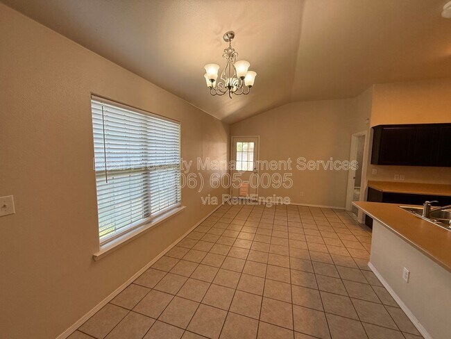 Foto del edificio - 9104 Quincy Ave