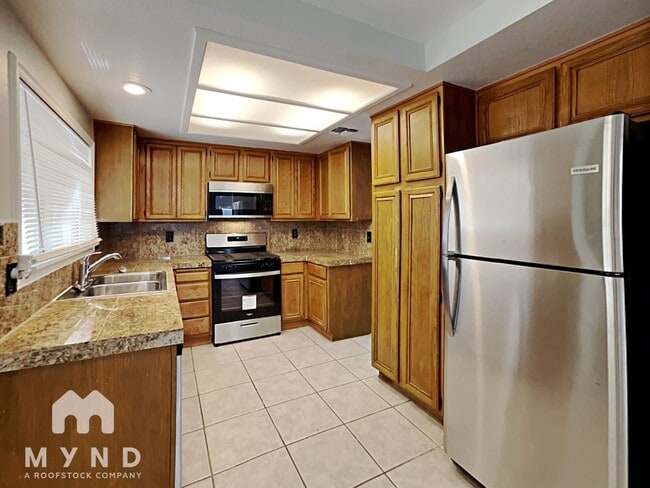 Building Photo - 2337 Danville Ct