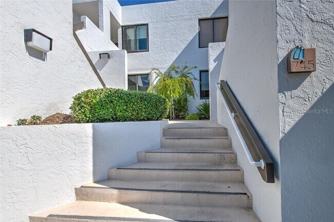 Foto del edificio - 745 Bayport Way
