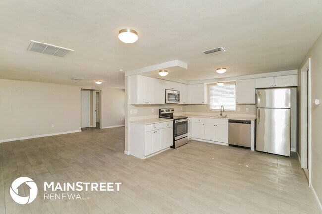 Foto del edificio - 7909 Hawthorn Dr