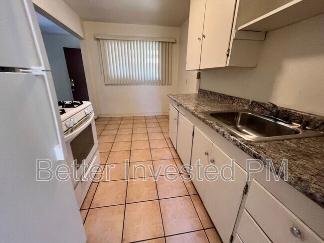 Foto del edificio - 212 Ford St