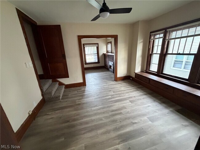 Foto del edificio - 1023 Harrison Ave SW