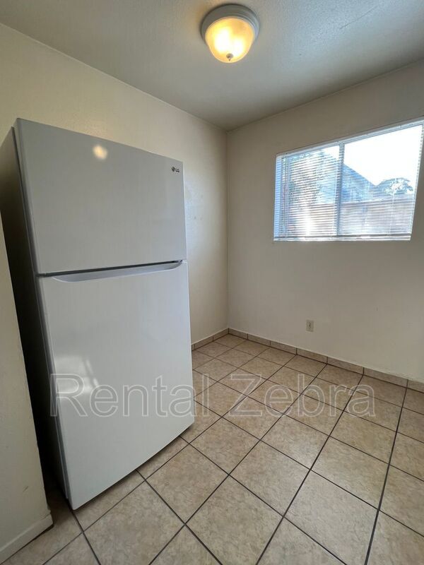 Foto del edificio - 435 W 23rd St